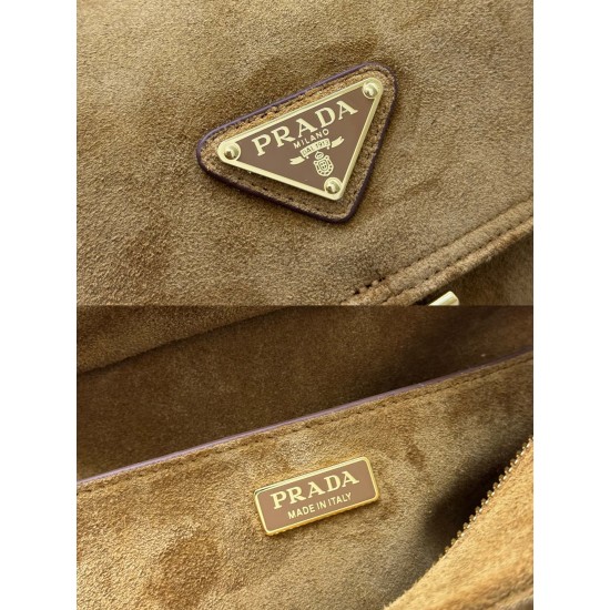 F700 with counter counterpart full set of packaging exclusive customized new messenger bag 1BD394 suede cinnamon This handbag is a perfect blend of sophistication and functionality made of imported suede with a soft silhouette with multiple pockets Lightw