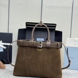 1BA417 Suede Dark Arrival