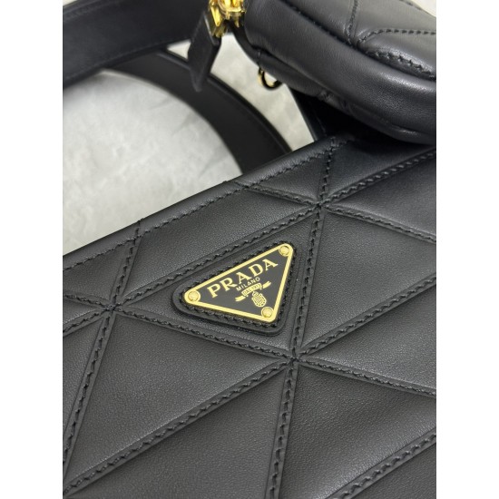 F880 new medium tote bag 1BG545 arrived this Matinee handbags imported calfskin handmade diamond embossed embroidery pattern design looks unique atmosphere with imported sheepskin lining with a zipper pouch inside with hook and loop removable tote and lon