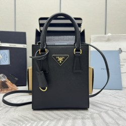 F600 with a full set of counter packaging exclusive customized classic Mini Tote 1BA358 arrived this Saffiano cross grain cowhide leather body with double handles removable shoulder strap to facilitate a variety of ways to carry 95cm quite functional stro