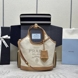 1BE074 New Small Tote