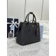 F830 classic models Tote red lining 1BG775 black large 33cm arrival color color fully upgraded using imported coarse cross grain cow with the impact of the color calfskin top brushed hardware color matching handles never out of fashion shopping bag naught