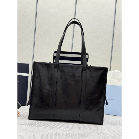F750 new waxy leather tote bag 1BG460 This tote bag is made of imported waxy leather oily color exudes a classical atmosphere shoulder carry handheld can be capacity space is very large huge good use is definitely the time business people must-have models