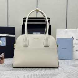 New Medium Tote Bag 1BG538